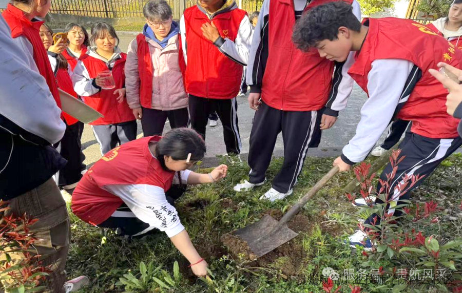 贵航白云校区“播种绿色希望 践行青春担当”植树节主题活动顺利开展